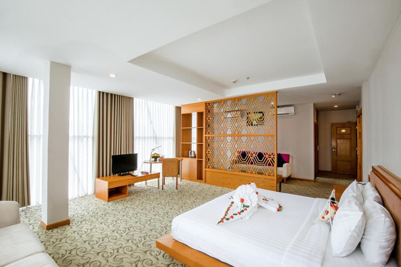 Suite Nhìn Ra Thành Phố